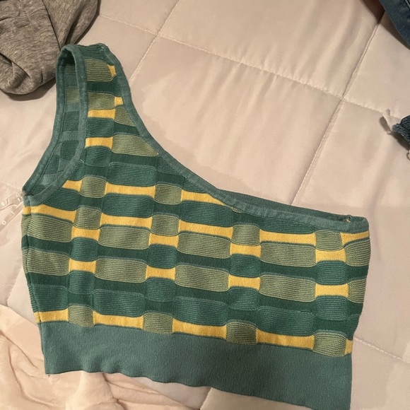 Cotton On Abstract Shoulder Crop Top Size M - Picture 2 of 4